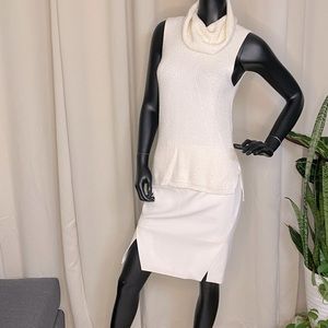 White House Black Market; pencil Skirt, size 0